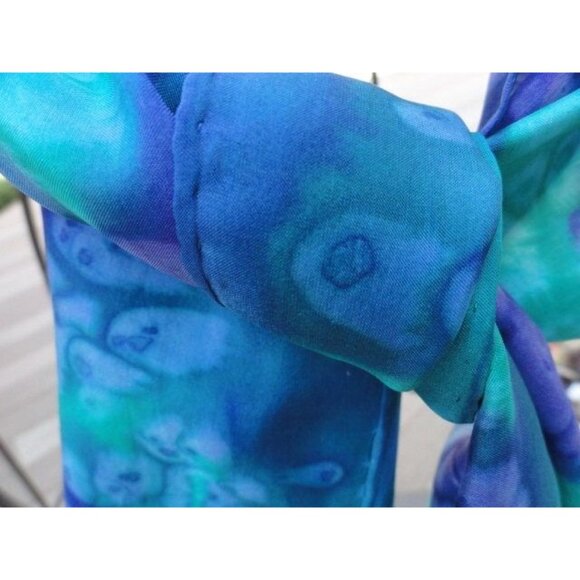 Vintage 1960's Scarf Blue Green Tie Dyed All Silk Handmade Hand Rolled Edges 56" - Picture 8 of 9